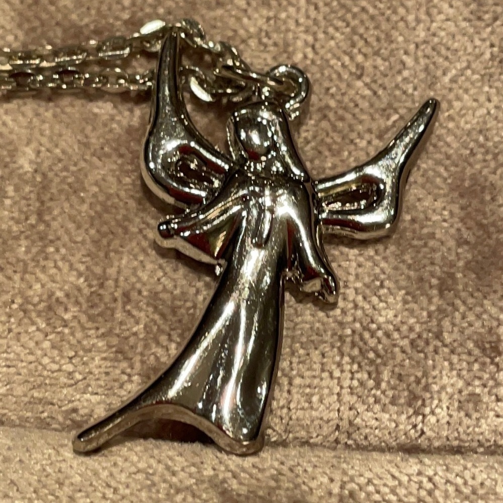 Beautiful Silver Angel Necklace